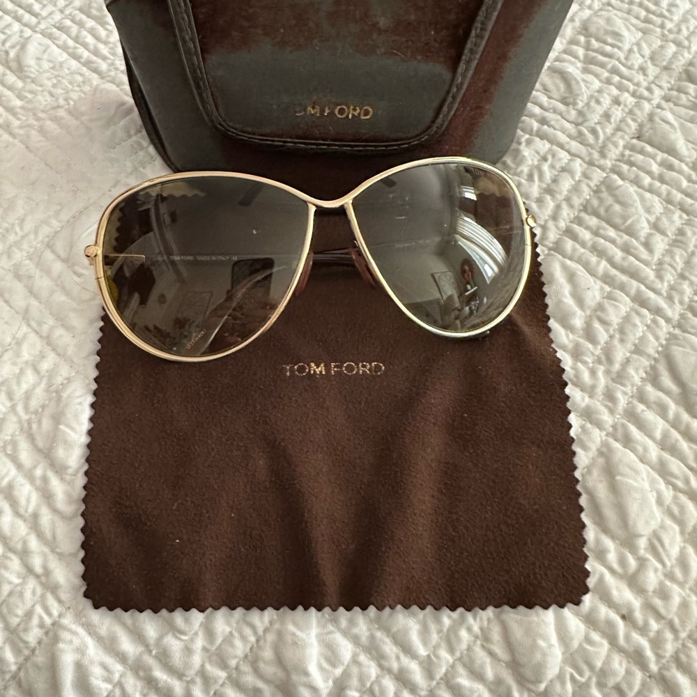 Authentic Tom Ford Gold Aviator Sunglasses